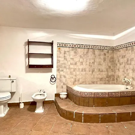 Holiday home Casa Cueva La Hoyeta